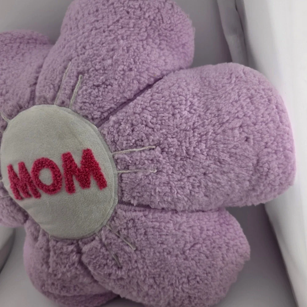 Mothers Day Gift Bundle Flower Mom Plush Tumbler Accessories Set‎